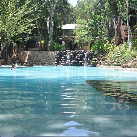גיריטלה The Deer Park Hotel מראה חיצוני תמונה