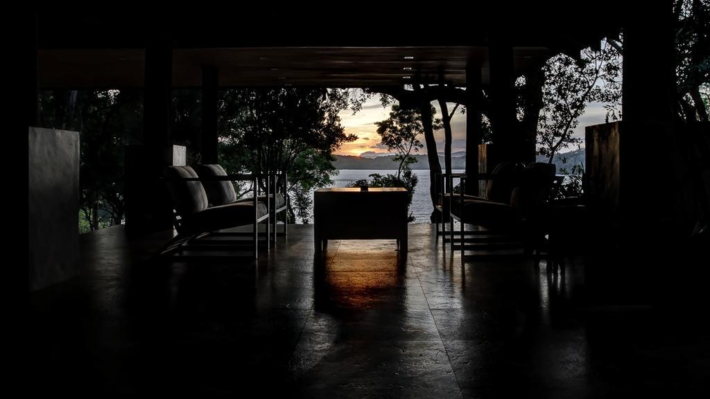 גיריטלה The Deer Park Hotel מראה חיצוני תמונה