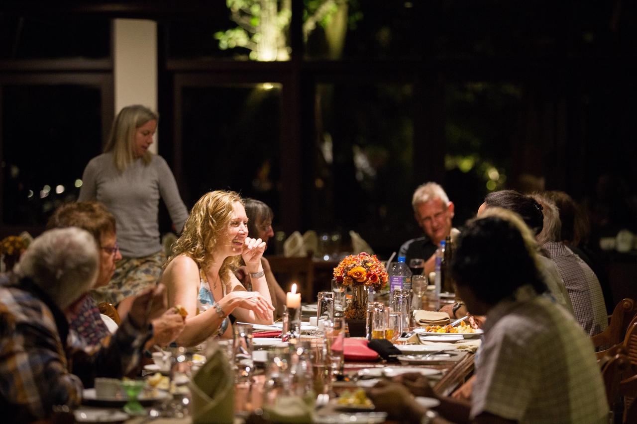 גיריטלה The Deer Park Hotel מראה חיצוני תמונה